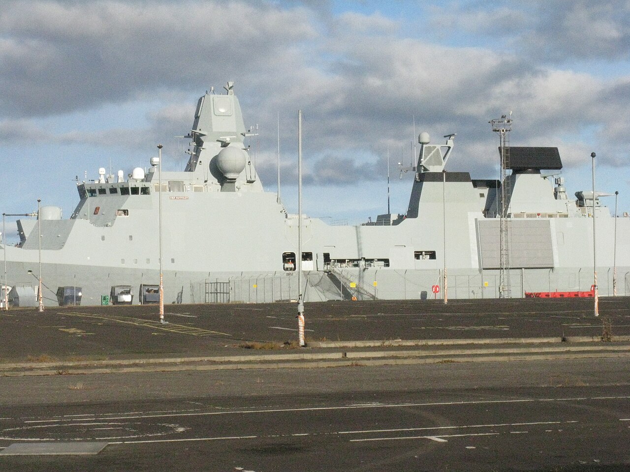 'HDMS Iver Huitfeldt' tied up at Leith - geograph.org.uk - 5180792.jpg
